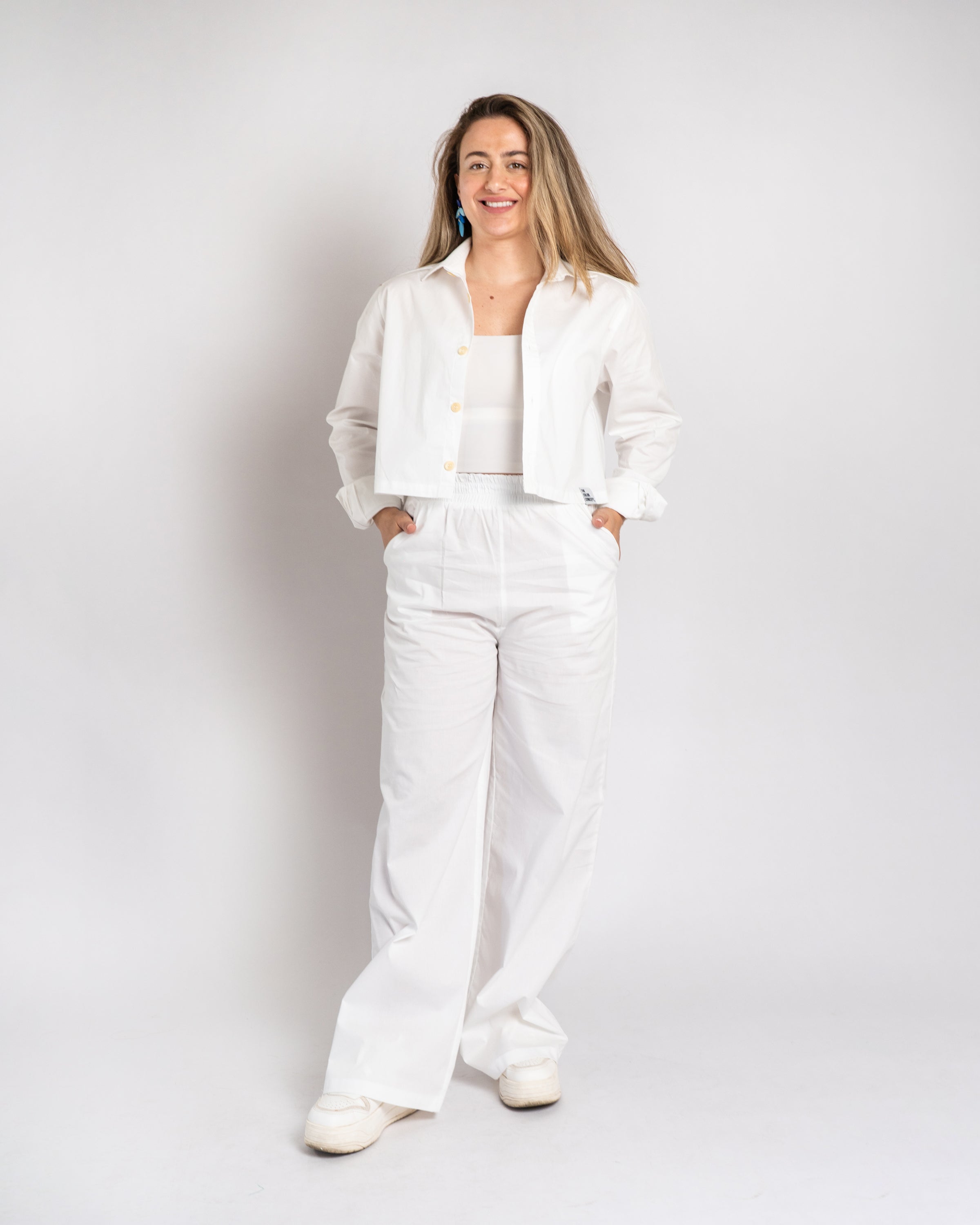 White / S
